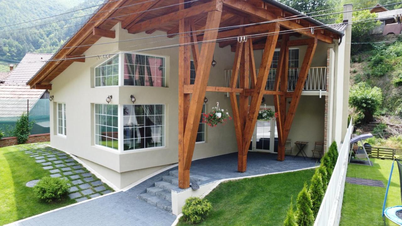 Pensiunea Sugag Exterior photo
